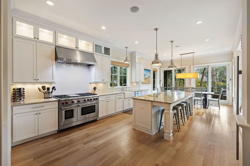 Gorgeous chef's kitchen