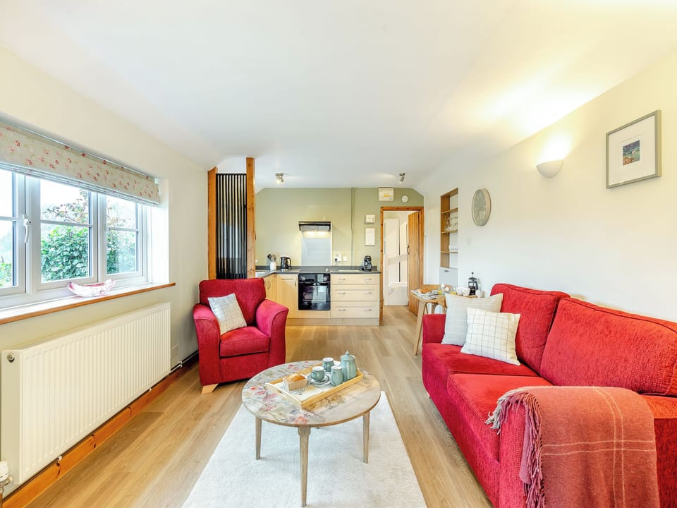 Open plan living space | Whitewells Farm Cottages - Duck Pond - Whitewells Farm, Ridgeway Cross, near Malvern