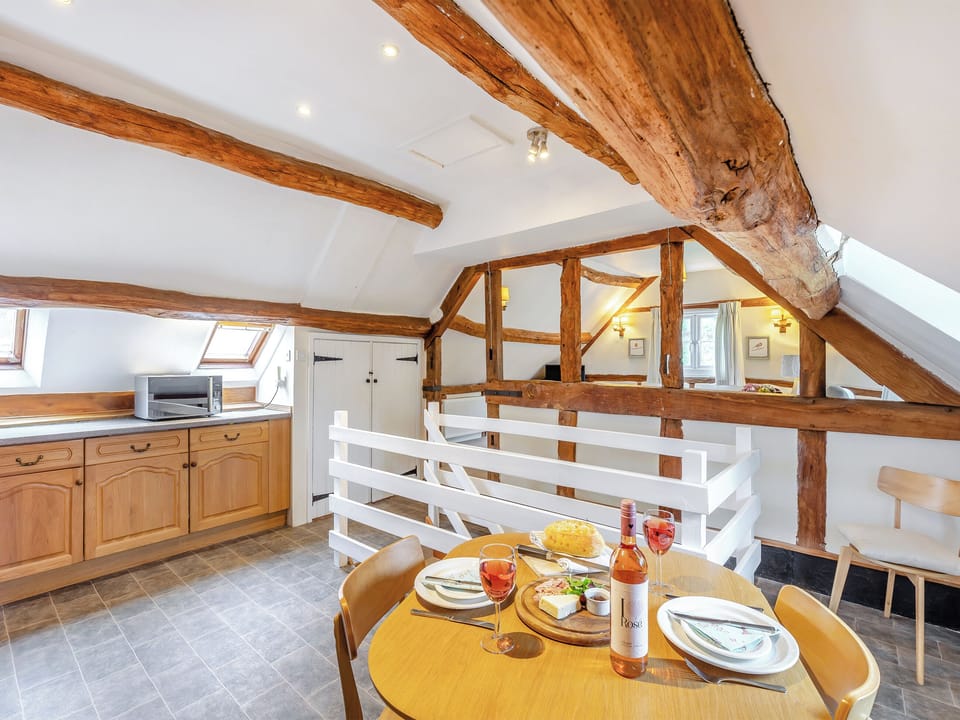 Kitchen/diner | Whitewells Farm Cottages - Haywain - Whitewells Farm, Ridgeway Cross, near Malvern
