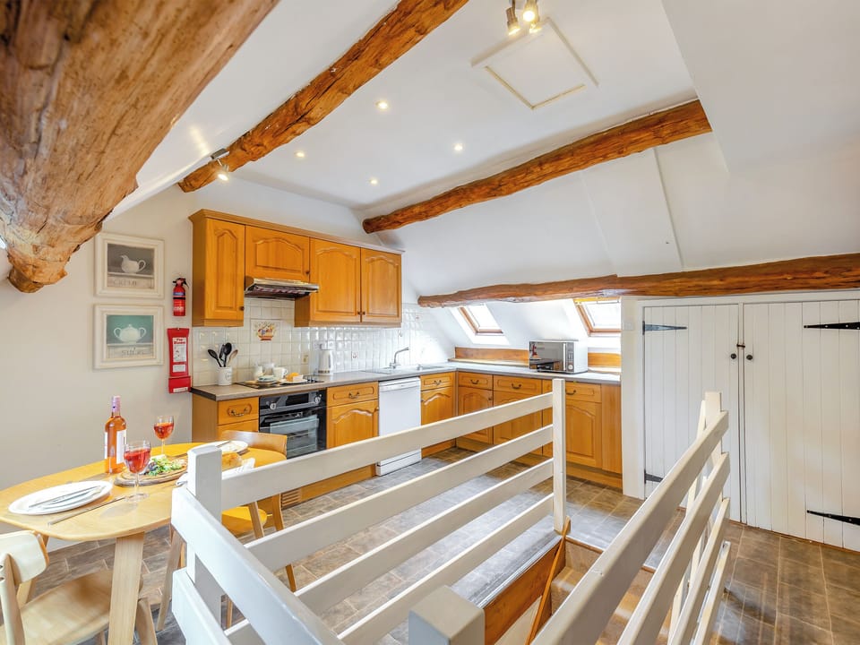 Kitchen/diner | Whitewells Farm Cottages - Haywain - Whitewells Farm, Ridgeway Cross, near Malvern