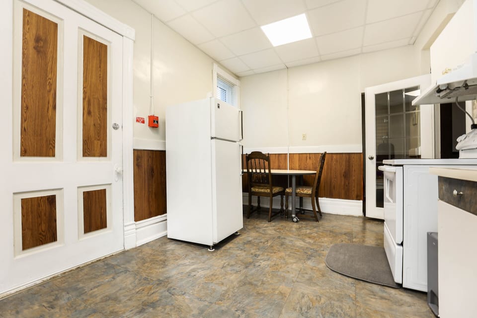A kitchen view of the size of the kitchen area 