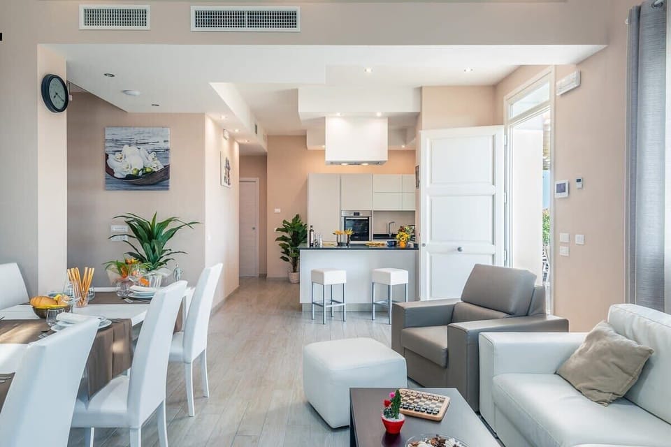 Open plan living, dining and kitchen area