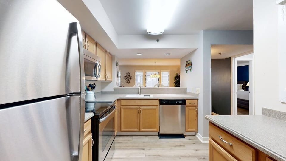 Fully Stocked Kitchen