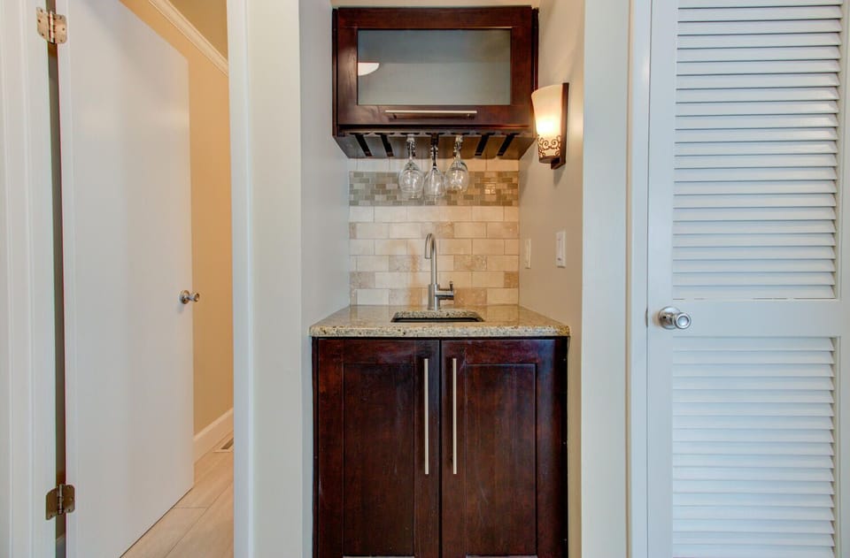 Wet Bar