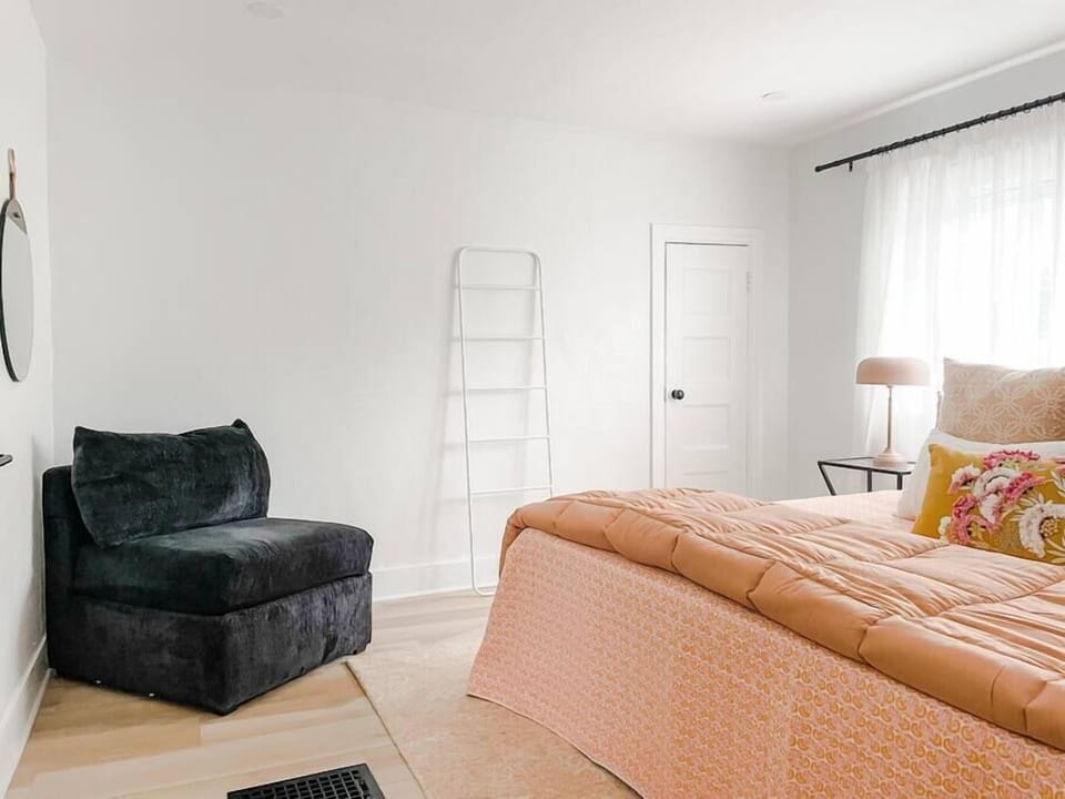 A private third floor bedroom for a more secluded stay. 