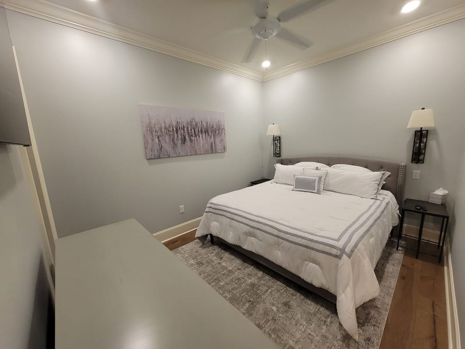 Master Bedroom  / King bed / ceiling fan 