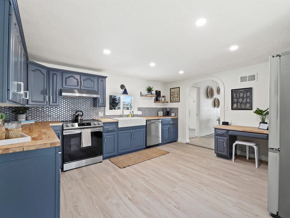 Coffee bar - Brew a French press, drip coffee or K-cups.