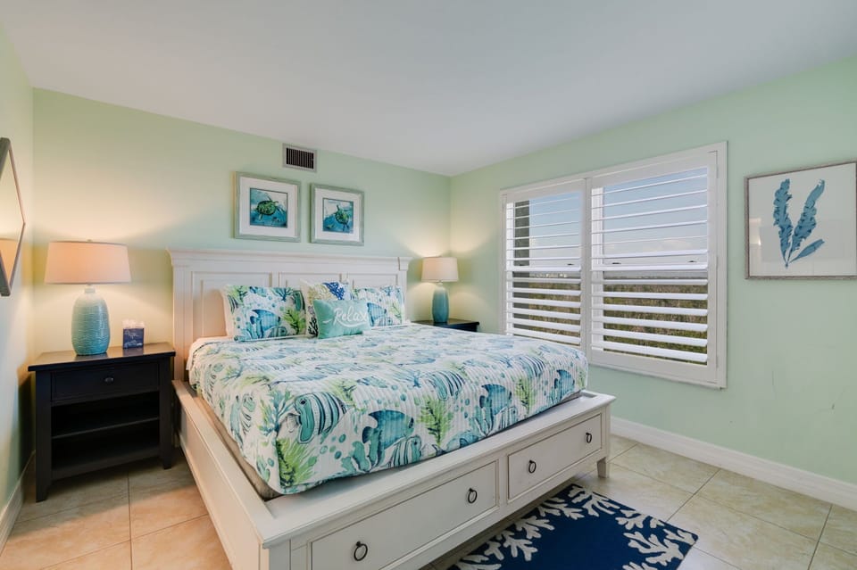 Guest bedroom with flat screen TV
