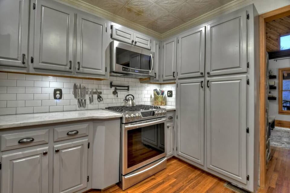 Fully stocked kitchen