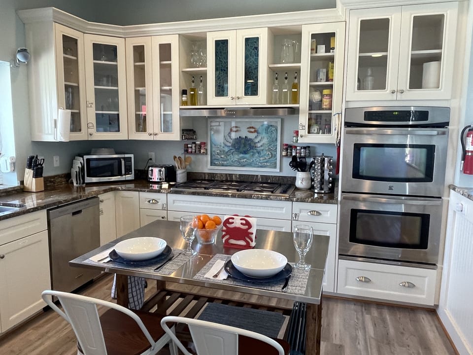 Kitchen close up.