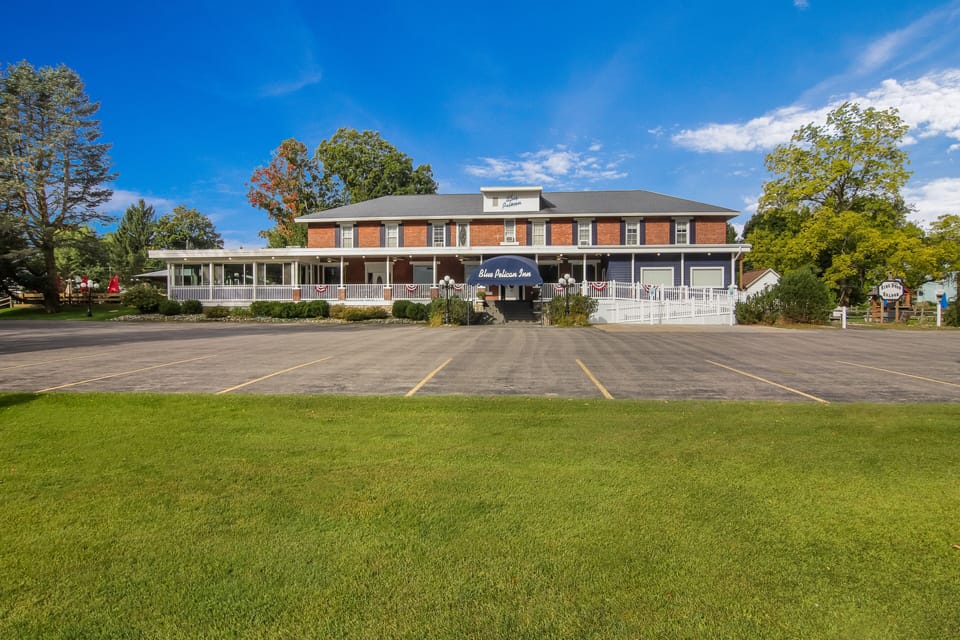 The Blue Pelican Inn 