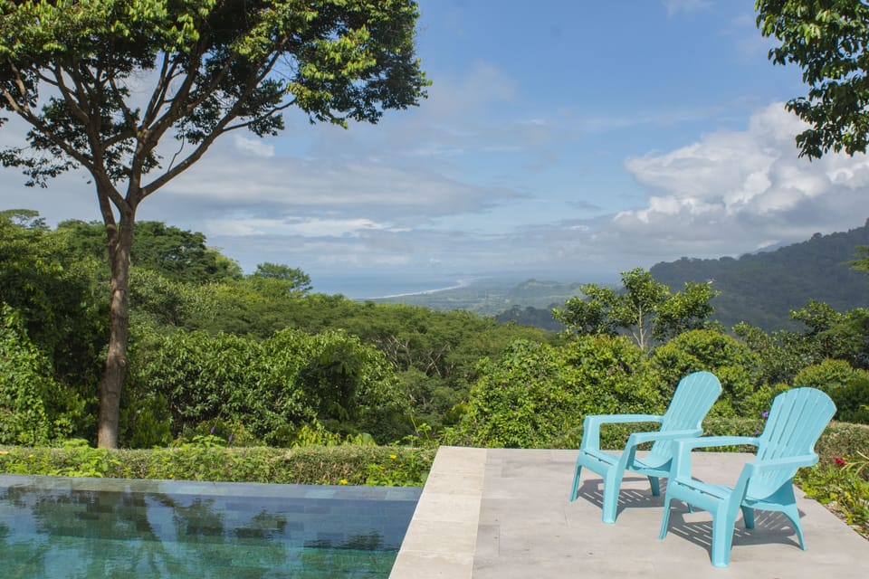 Great ocean and mountain views!
