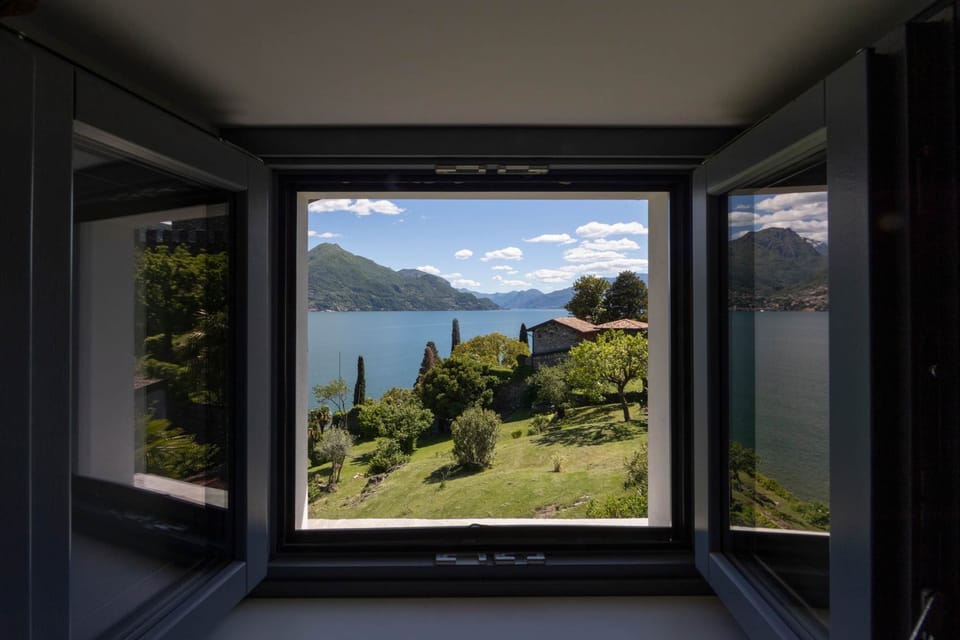 VillaAlCastelloBedroomL 003