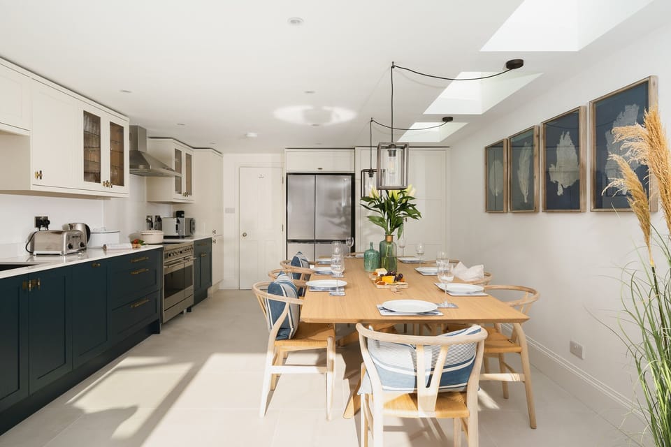 Kitchen / dining aroom