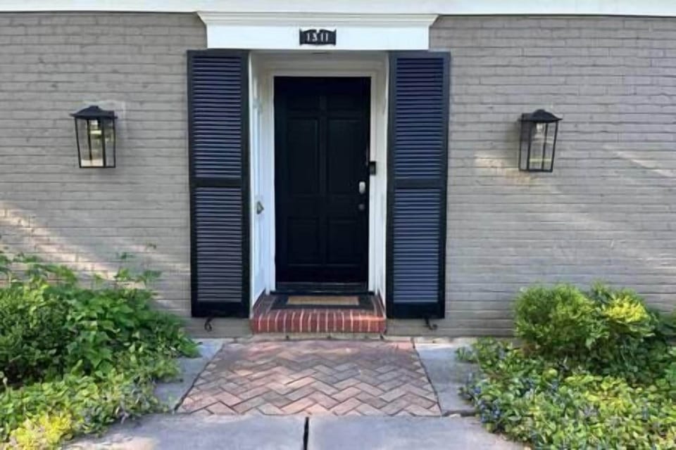 Front entryway.