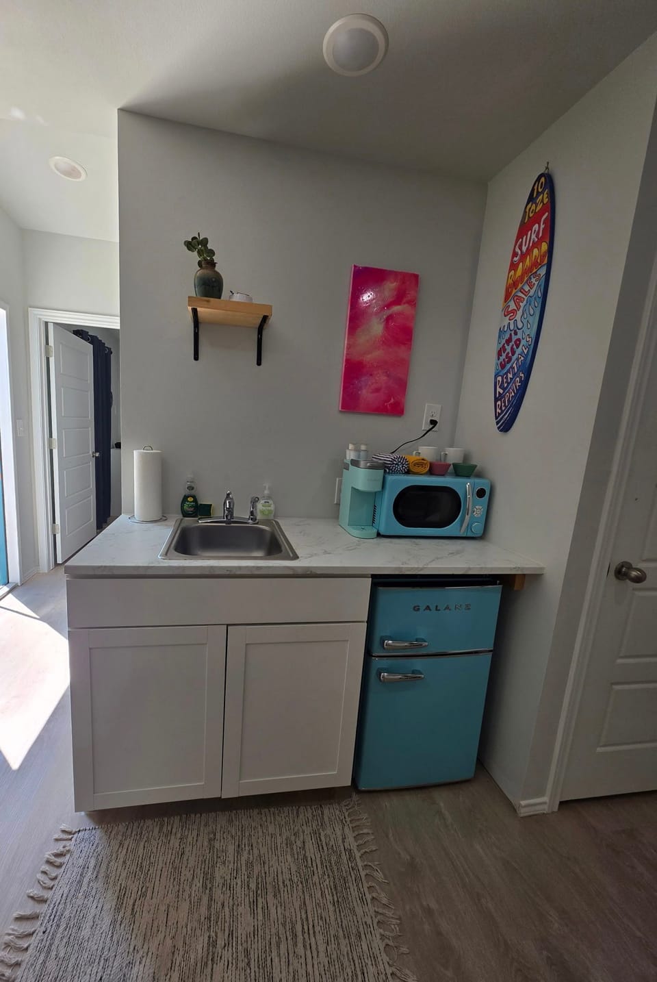 Mini Kitchenette