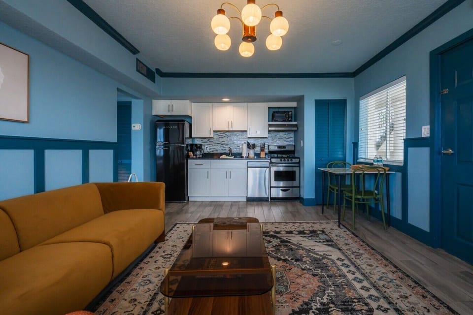 Beachfront Condo 9