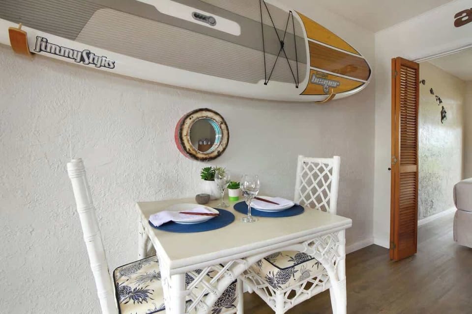 Intimate dining nook perfect for morning coffee & island meals