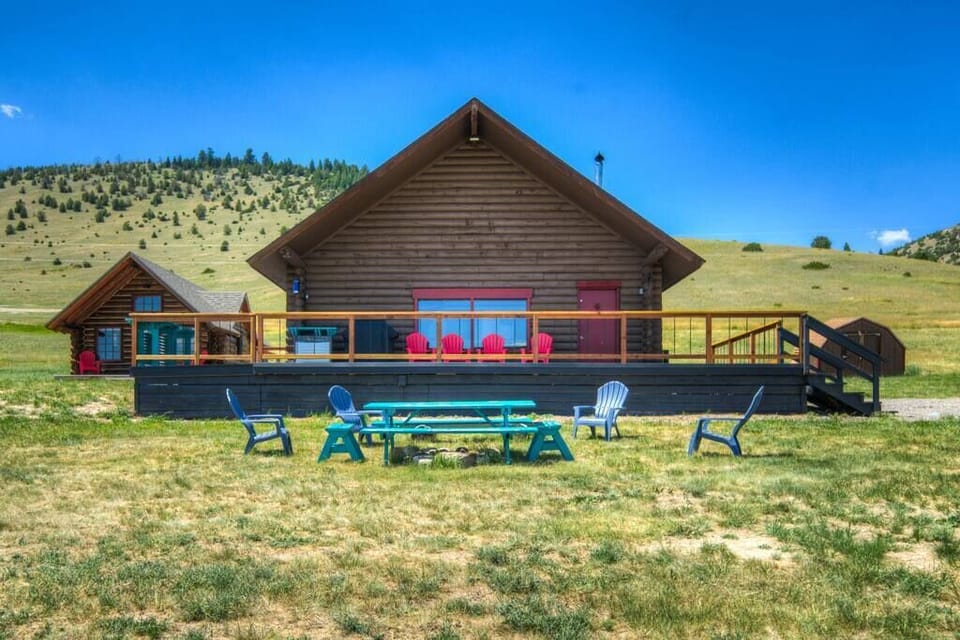 Enjoy this expansive wrap around deck with amazing views of Sphinx Mountain and the Madison Range! 