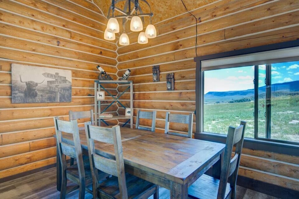 The dining area and view out the window!
