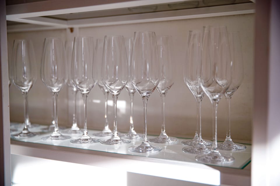 We offer glasses and items for big groups with children.