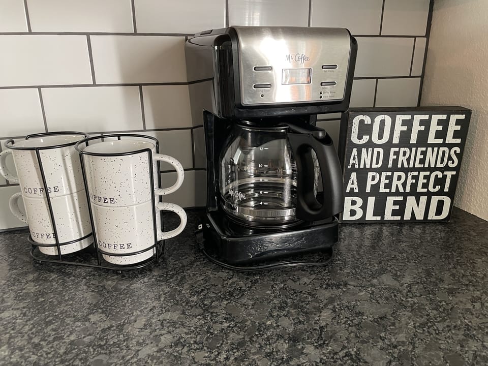 Little details like multiple coffee appliances avilable, both keurig and drip