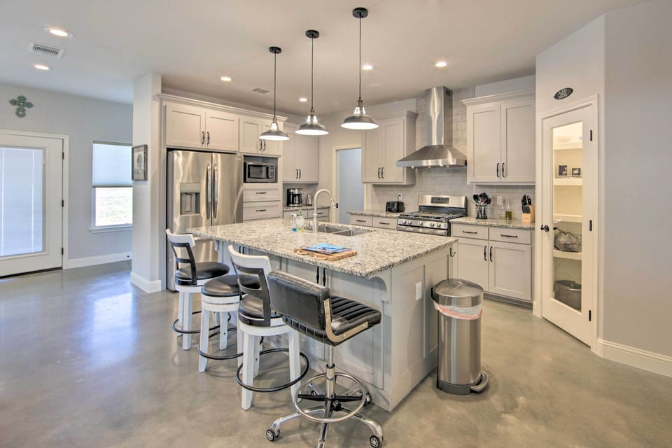 Kitchen | Cooking Basics | Dishwasher | Ice Maker