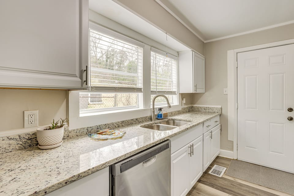 Kitchen | Dishwasher