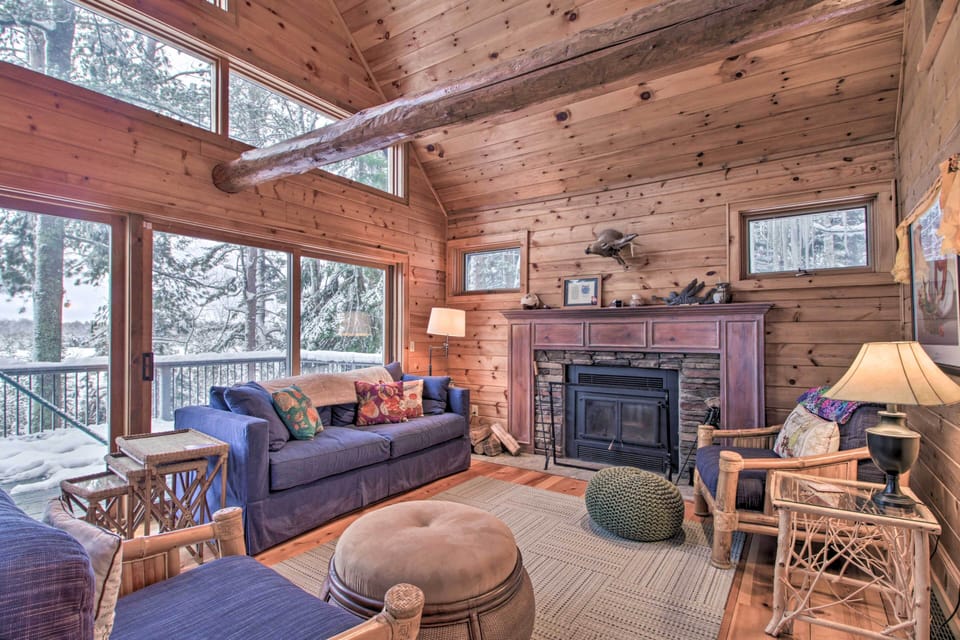 Remer Vacation Rental | 4BR | 2.5BA | 2,500 Sq Ft | 1 Step to Access