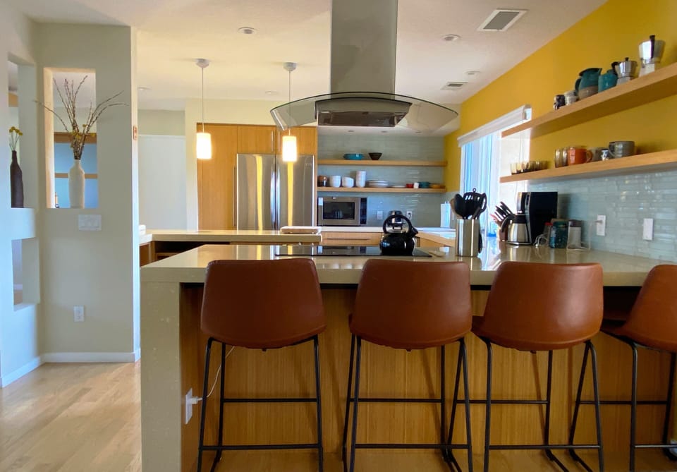 Bar and kitchen