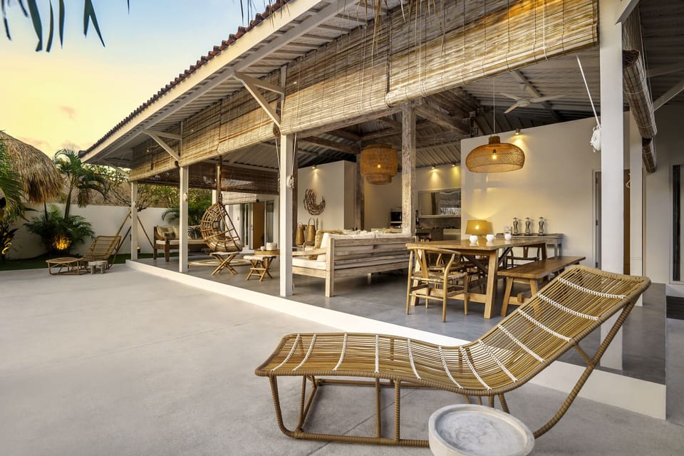 Villa's front and outside terrace 