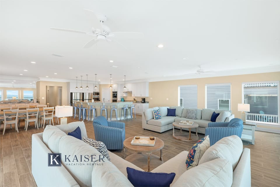 2nd Floor Living Area