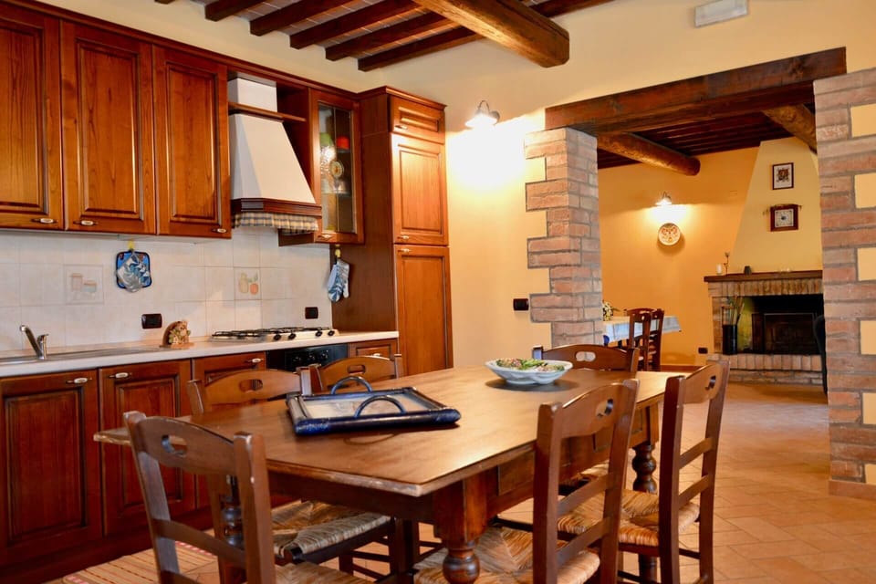 Villa Chiara, private villa with pool near Marsciano (12)