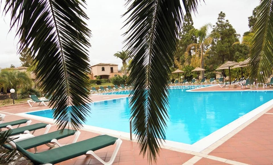 Holiday Home Swimming Pool