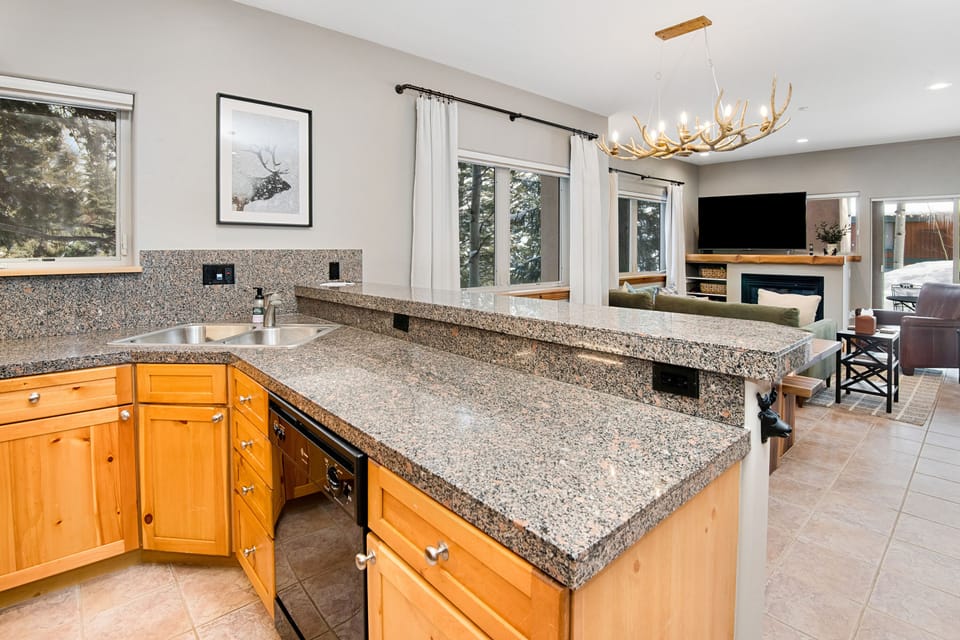 Timberfalls-1902-MLS_04