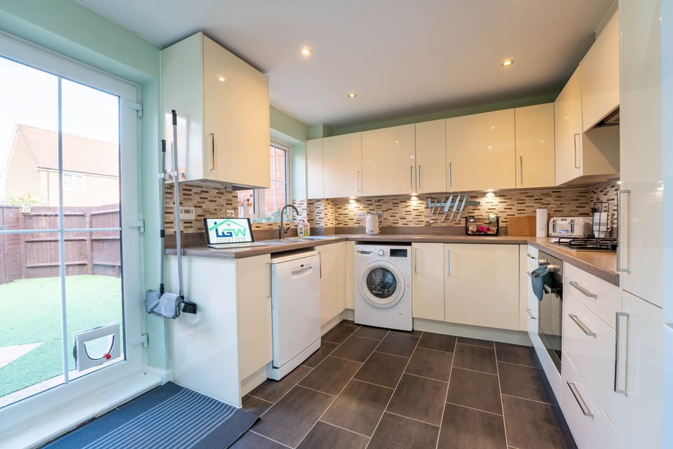 Equipped kitchen