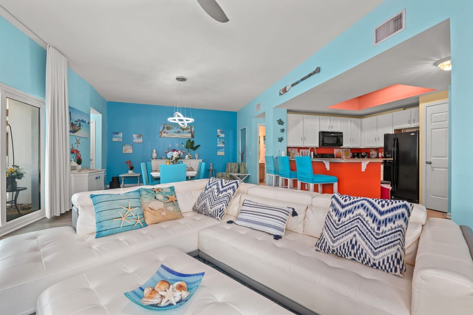 Comfortable queen size sofa sleeper