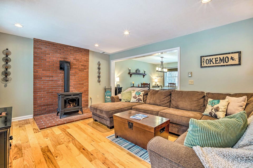 Mount Holly Vacation Rental | 4BR | 2BA | 2,250 Sq Ft | Stairs Required