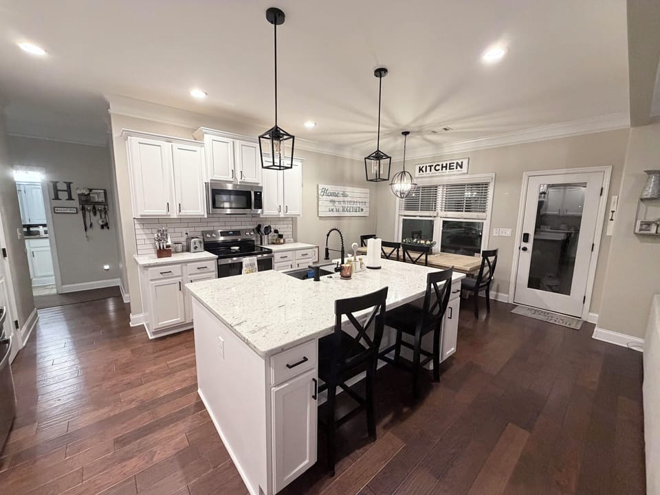 Fully equipped kitchen