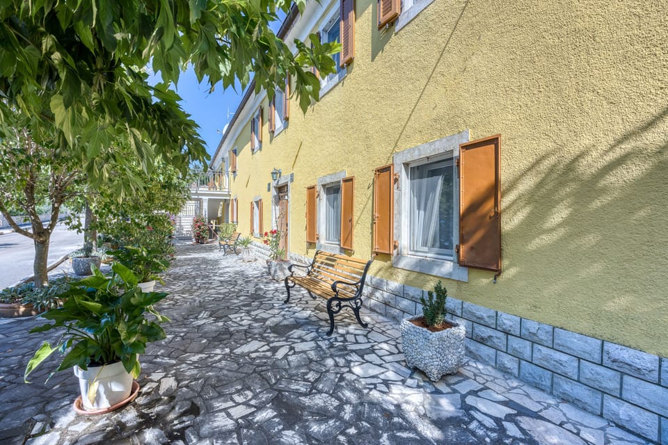 Private Garden