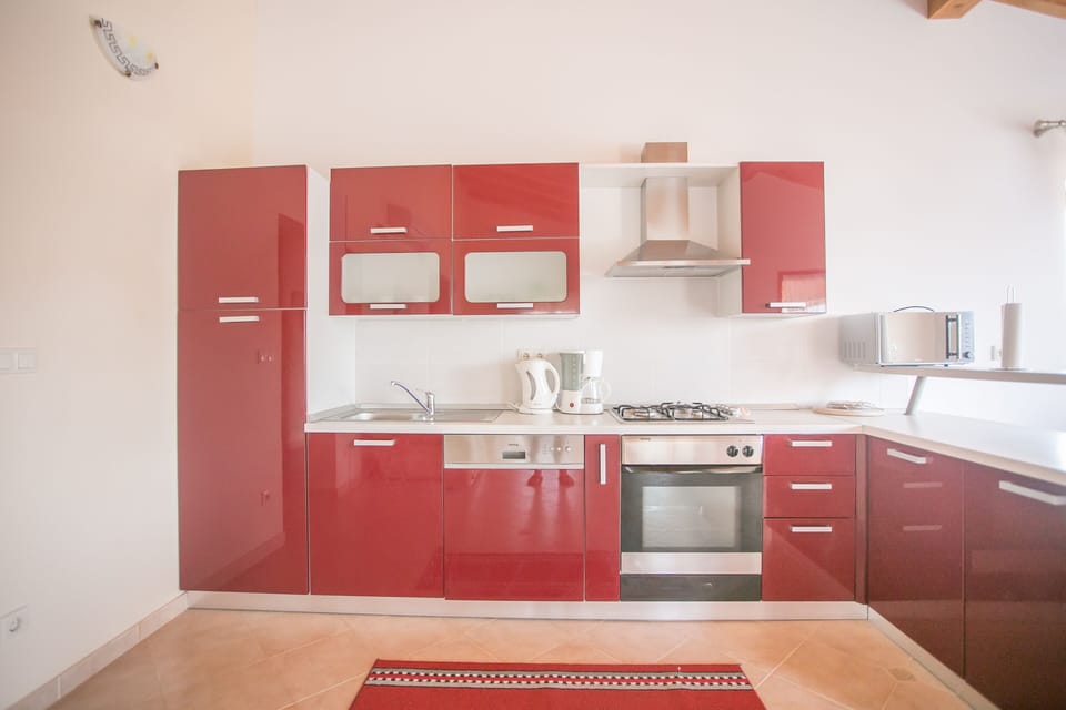 Kitchen 2