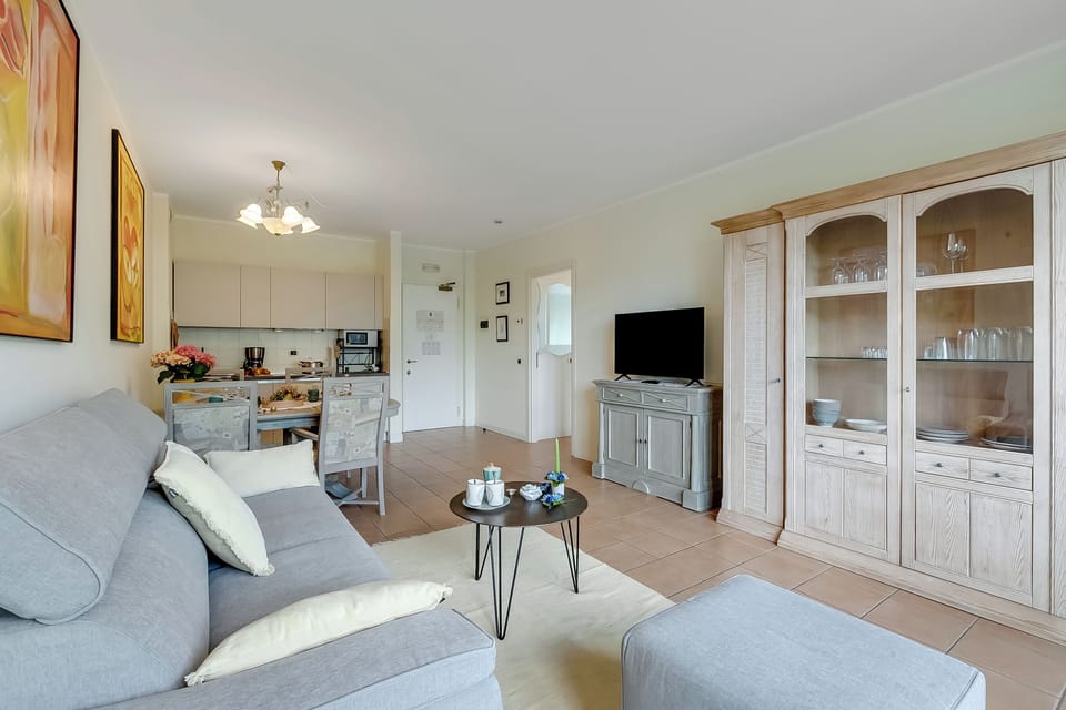 Living and dining room