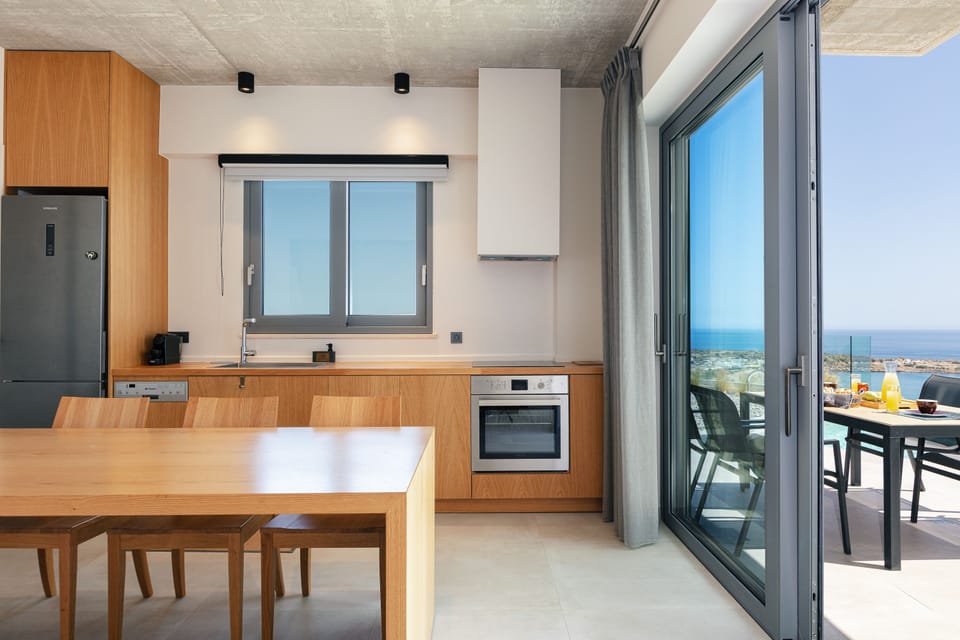 Fully equipped kitchen ensures a self-catered holiday