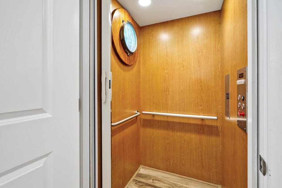 Elevator
CG 11.15.24