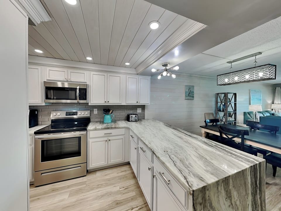 Kitchen - Plenty of Counter Space