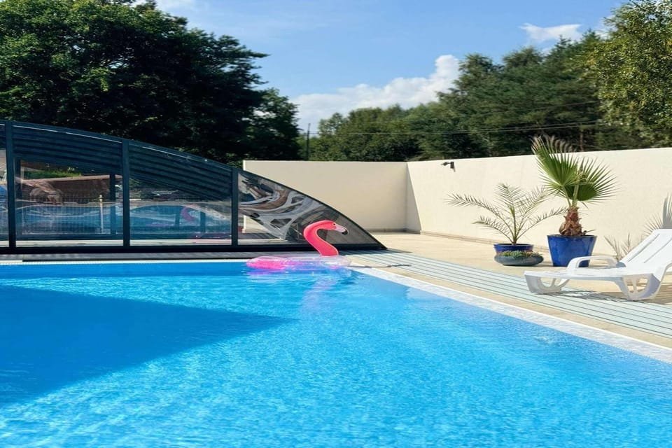 Holiday Home Swimming Pool
