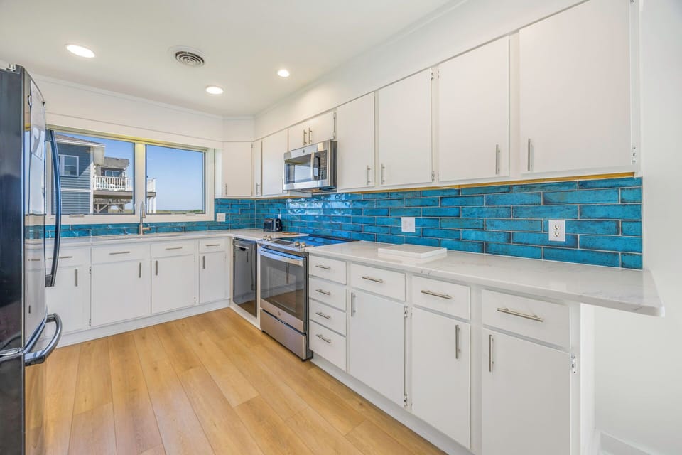 Surf or Sound Realty - 1097 - Harmona - Kitchen -1