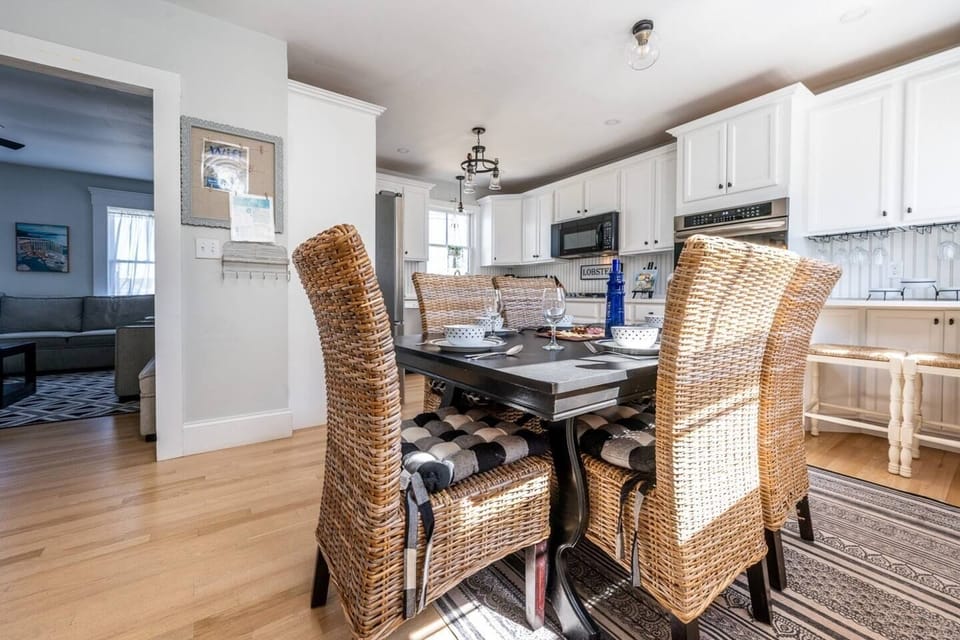 The kitchen and dining room can be found next off the main living room