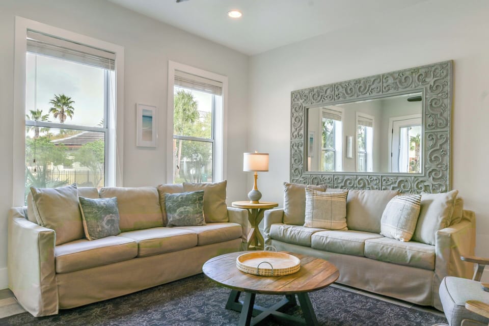 Crystal Gold - Living Area