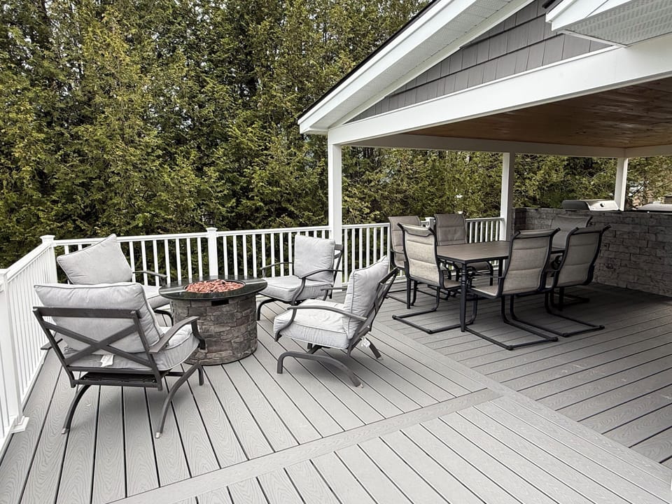 Sit and relax watching the sun go down!  Enjoy dinners under the covered porch 